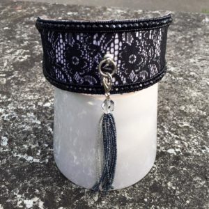 Perlenhalsband-Burleske-schwarz-Hundehalsband-Glasperlen-Massai-Hund-schwarz