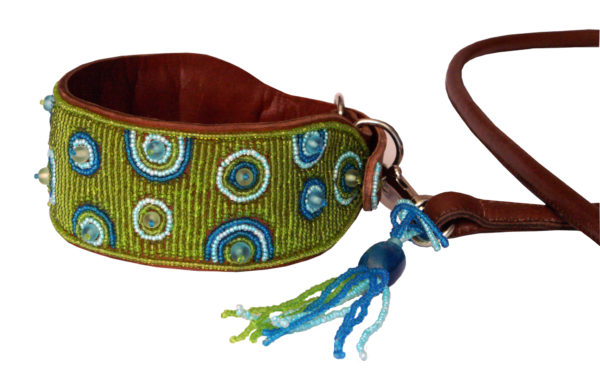 Perlenhalsband-Hundehalsband-Simomilano-Glasperlen-Hund-Afrika-grün