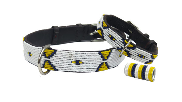 Perlenhalsband-Hundehalsband-Massai-Simomilano-Hund-Glasperlen-weiss-blau-gelb