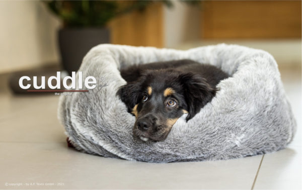 Bett-Hundebett-Hund-Reisebett-Schlafsack-Hundeschlafsack-Hundekuschelbett-Cuddle UP-weich-kuschlig-warm-wandelbar-Webpelz-grau-rot-1