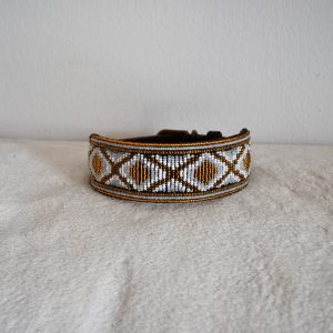 Perlenhalsband-Hundehalsband-Kenya-Afrika-Masai-Handmade-Simo Milano-gold-weiss-elfenbein