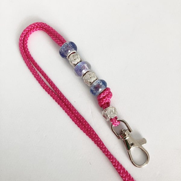 Hundepfeiffe-Pfeiffe-Acme-Made in England-Rueckruf-Hundesport-Arbeit-Pfeiffenband-Perlen-pink-727