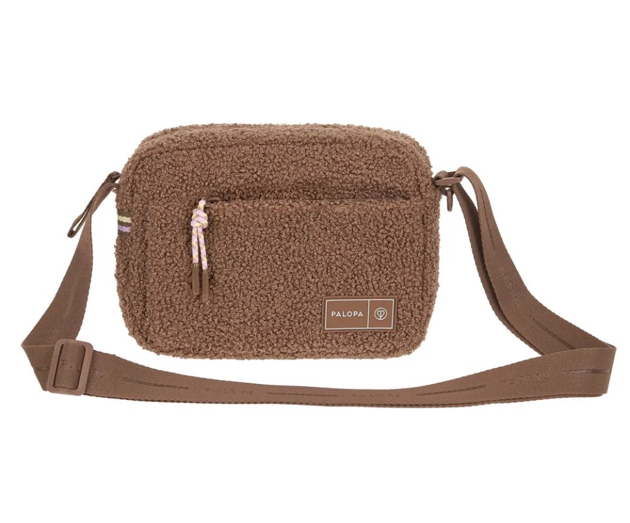 Palopa-Gassitasche-Leckerlibeute-Leckerlitasche-umweltfreundlich-stylish-Hund-unterwegs-Hundespaziergang-Noka-Palopa-teddy fleece-braun