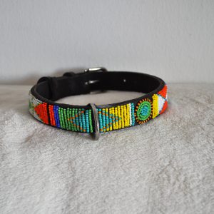Perlenhalsband-Hundehalsband-Masai-Afrika-Kenya-Simo Milano-orange-gelb-grün-türkis-weiss-gold-Tom