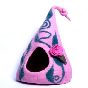 Pfoetli-Shop-Filzbett-Katzenbett-Nepal-Katmandu-Felt and yarn-Katze-Hoehle-pink