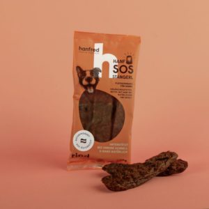 SOS_Stangerl_Huhn_front_web-CBD-SOS-Kauartikel-Kaustange-Gewitter-Reisen-Notfall-Rind-rot