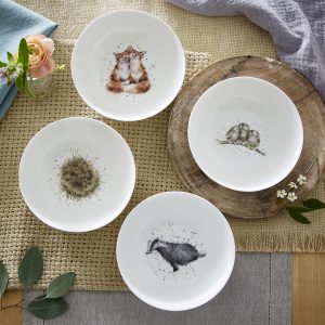 Wrendale Design-Hannah Dale-wunderschoen illustriert-Porzellan-fine bone china-fruehstuecksschalen-schalen-Mueslischalen-Dachs-Fuchs-Igel-Eule