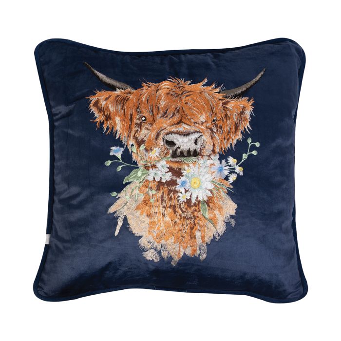 Wrendale Design-Wrendale Design by Hanna Dale-Kissen-Cushion-dekorativ-gemuetlich-Kuh-Rind-Hochlandrind-Schottisches Hochlandrind-Daisy Coo-blau